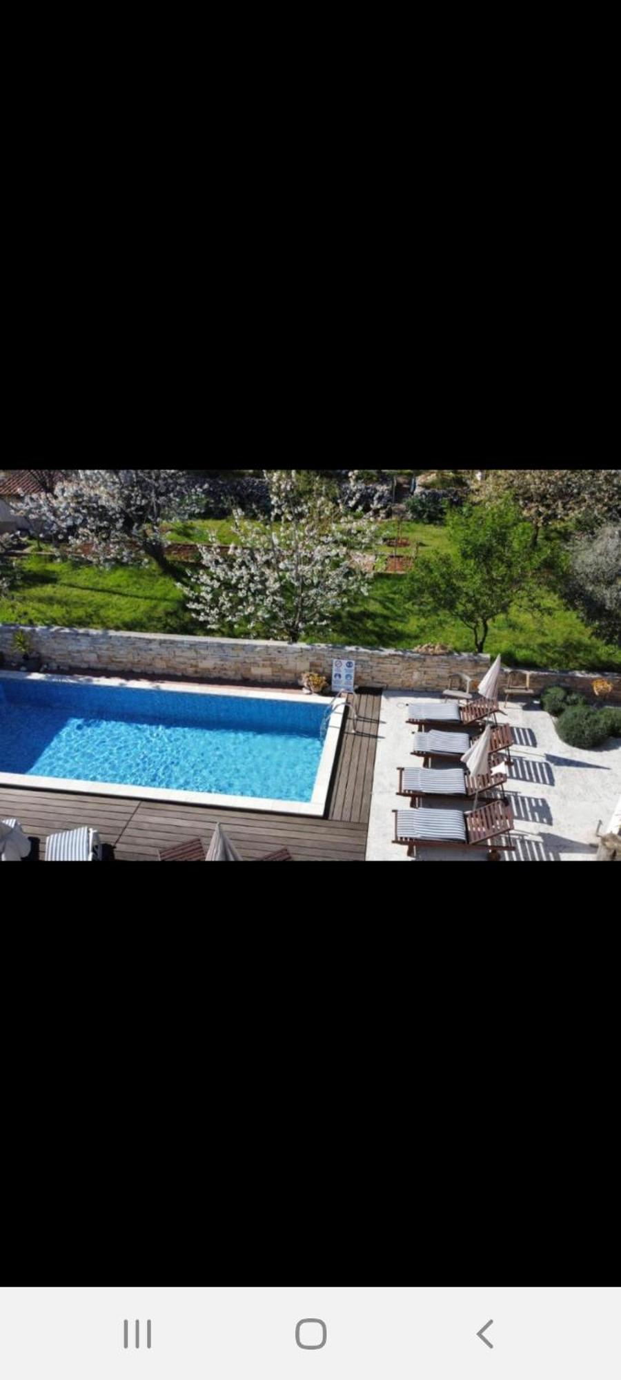Apartman Luce With Shared Pool Zadar Exterior photo