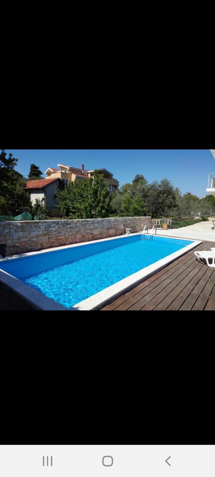 Apartman Luce With Shared Pool Zadar Exterior photo